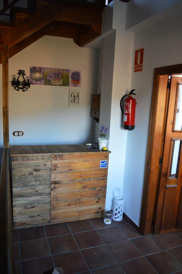 Las Estrebedes Casa Rural Pension Caminomorisco Buitenkant foto